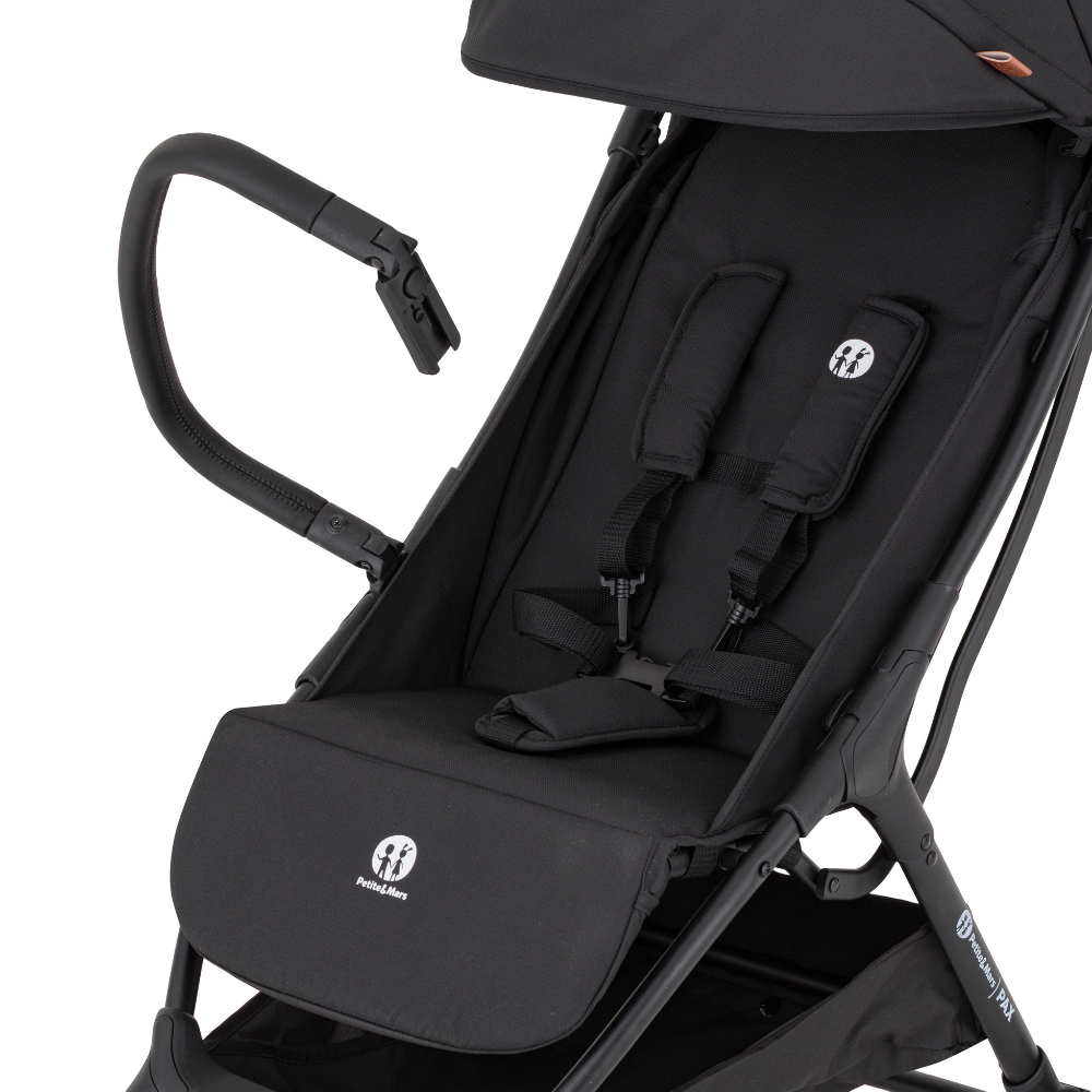 PETITE&amp;MARS Kočík športový Pax Perfect Black