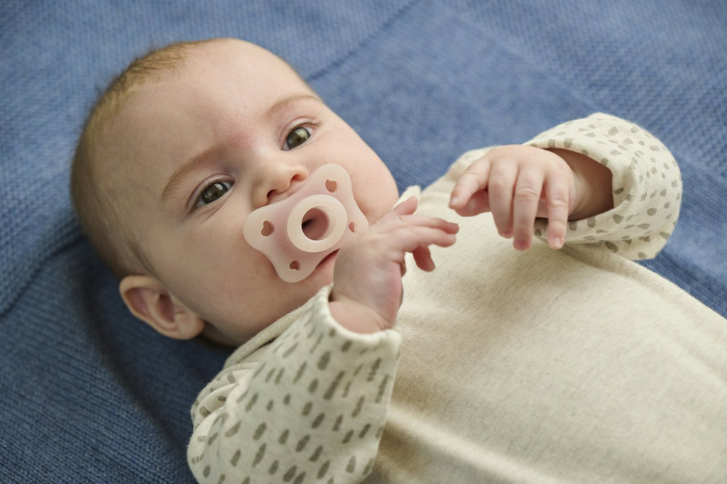 CHICCO Cumlík Physioforma® Mini Soft celosilikónový 0-2m holka 2 ks