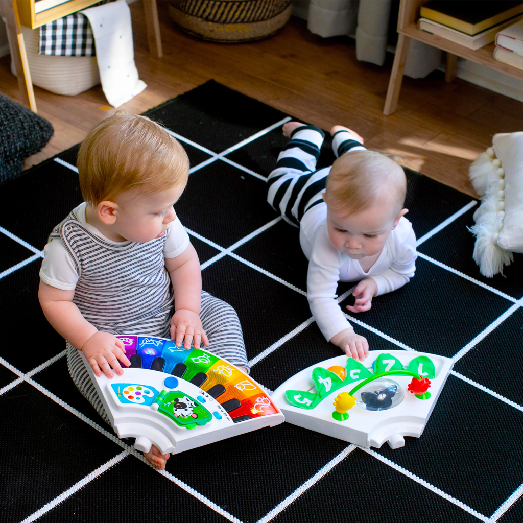 BABY EINSTEIN Centrum aktívne 4v1 Around We Grow™ 6m+ do 11kg
