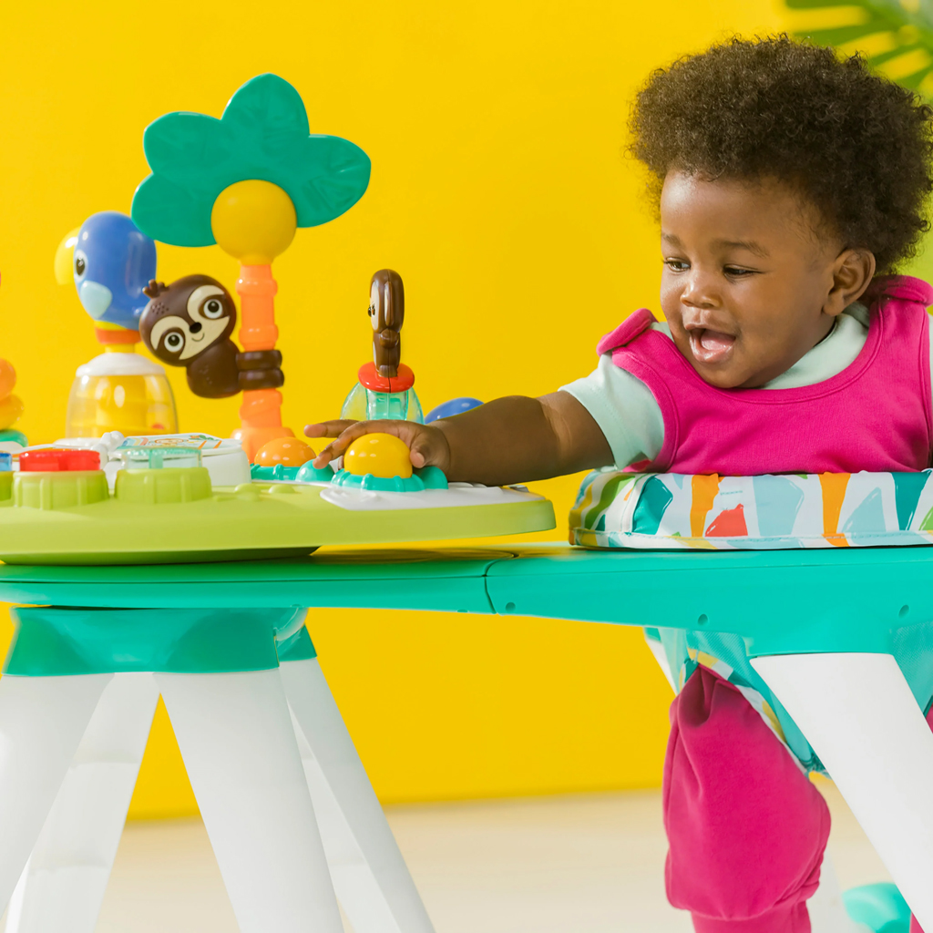 BRIGHT STARTS Aktívne centrum 2v1 Tropic Cool™ 6m+ do 11kg