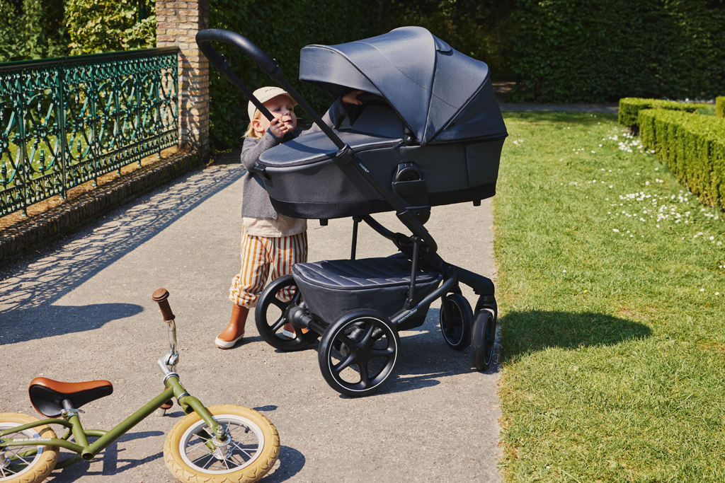 EASYWALKER SET Kočík 4v1 Harvey⁵ Premium Mineral Grey XXL RWS + CYBEX Aton B2 i-Size
