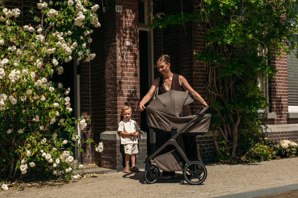 EASYWALKER Set kočík 4v1 Zoey Go Mineral Green + CBX Aton B2 i-Size + CYBEX Base One
