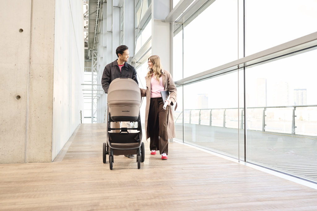 EASYWALKER Kočík kombinovaný Zoey Sage Green + CBX By CYBEX Aton B2 i-Size + základňa