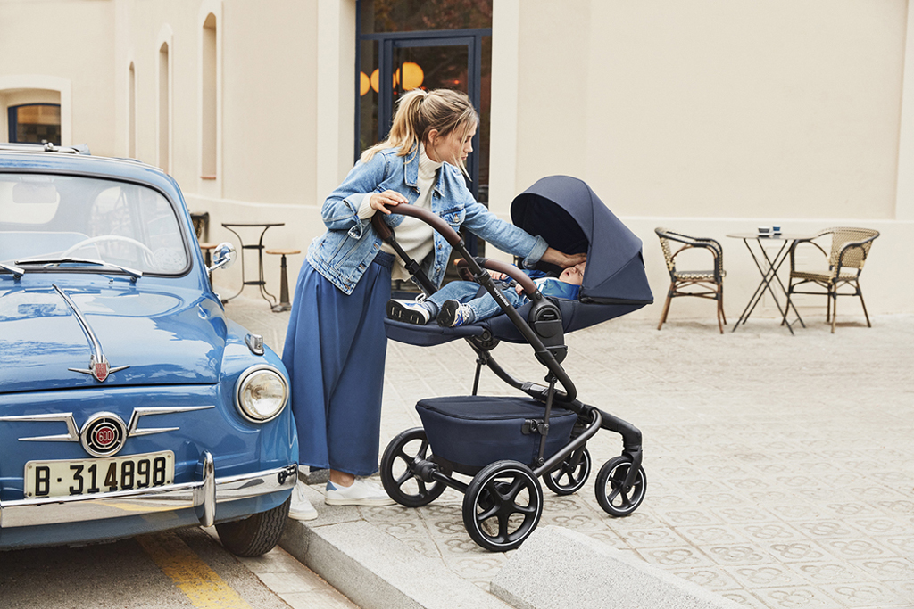 EASYWALKER SET Kočík 4v1 Jimmey Pepper Black LITE RWS + CYBEX Aton B2 i-Size + základňa