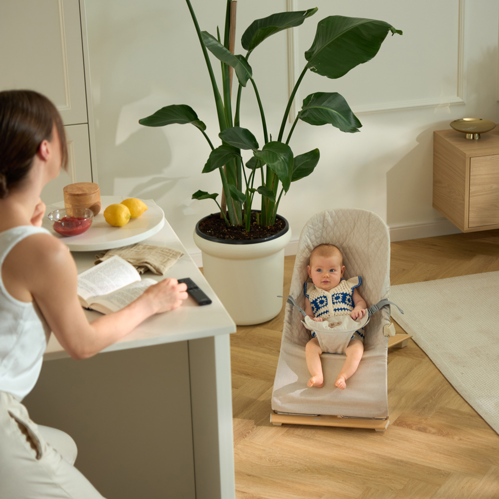 KINDERKRAFT Lehátko pohupujúce Mimi Beige wood, do 9 kg