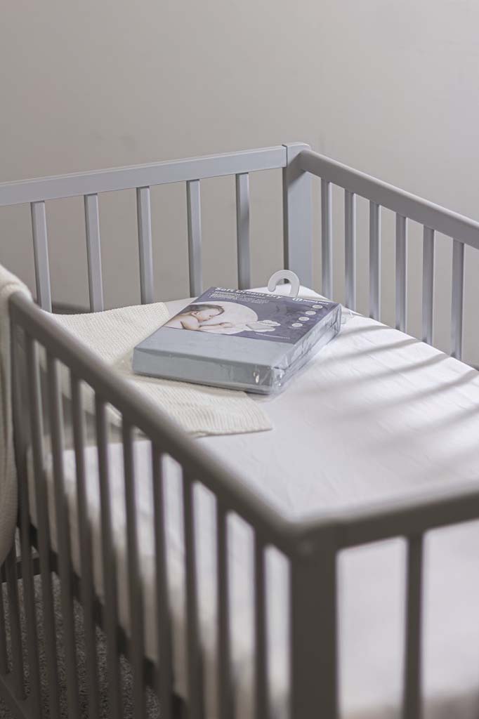 PETITE&amp;MARS Napínacia plachta nepremokavá Soft Dream Dry 120 x 60 Grey