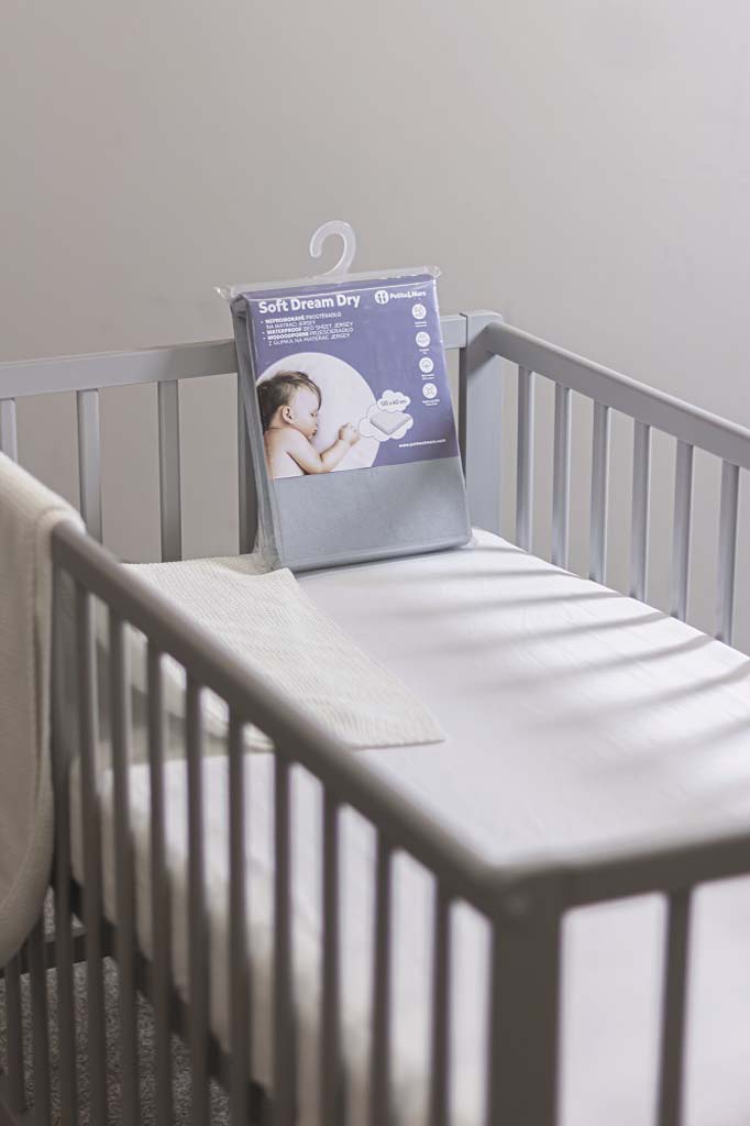 PETITE&amp;MARS Napínacia plachta nepremokavá Soft Dream Dry 120 x 60 Grey