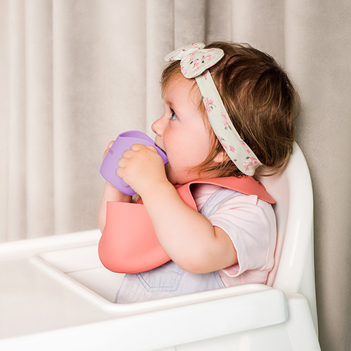 BABYONO Hrnček ergonomický s uškami 120 ml ružový 6m+