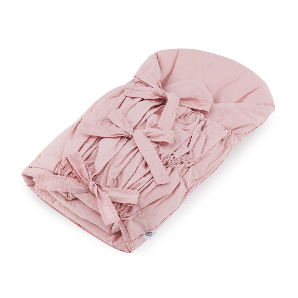 PETITE&amp;MARS Zavinovačka šnurovacia Nurse s pevnou kokosovou vložkou Dusty Pink 75x75 cm