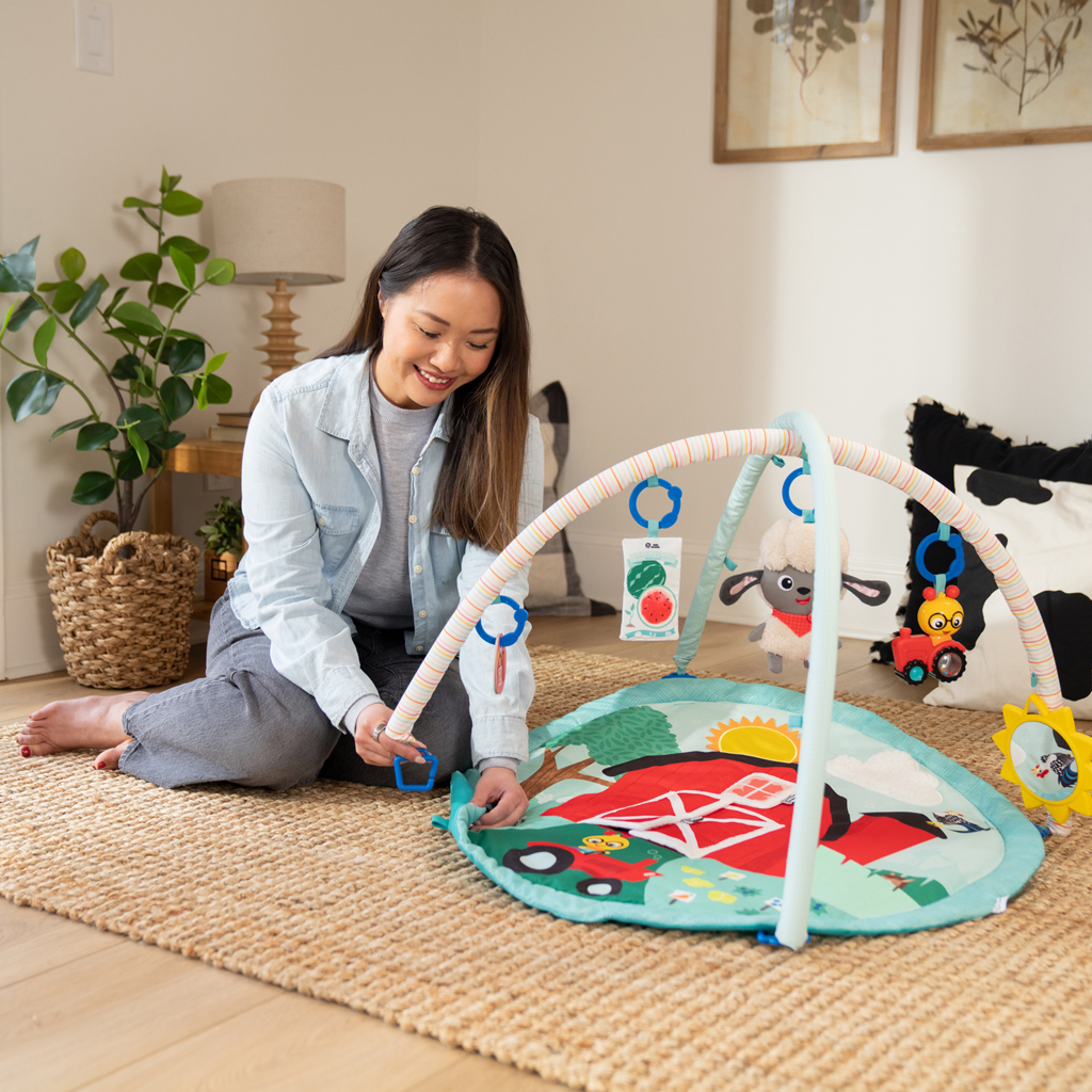 BABY EINSTEIN Deka na hranie pre rozvoj motoriky a zmyslov Happy Harvest™ Touch &amp; Feel, 0m+