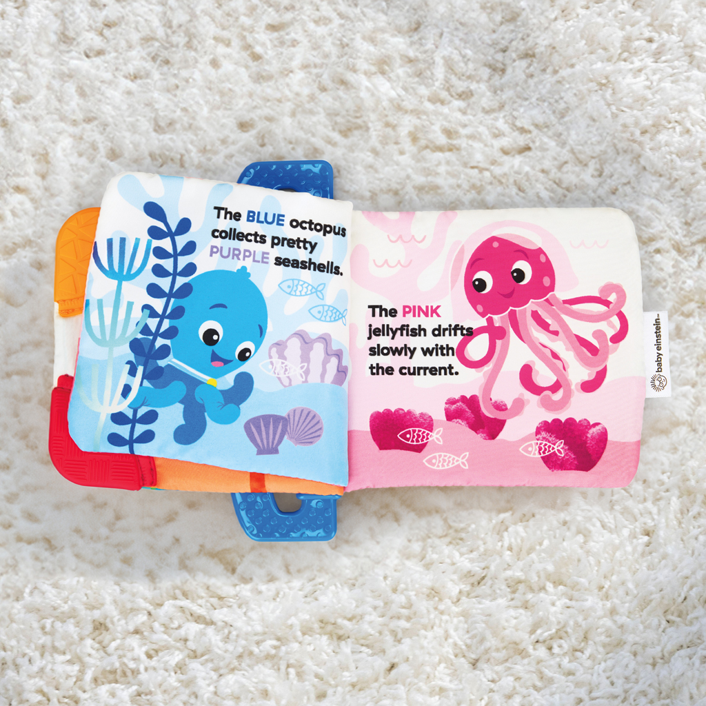 BABY EINSTEIN Knižka mäkká s hryzátkami a textúrami Shades of the Sea™, 0m+
