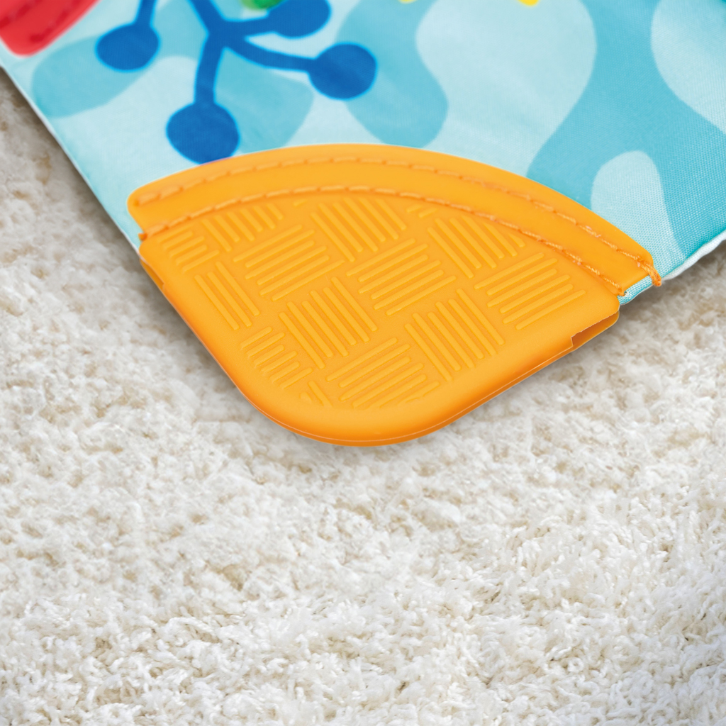 BABY EINSTEIN Knižka mäkká s hryzátkami a textúrami Shades of the Sea™, 0m+