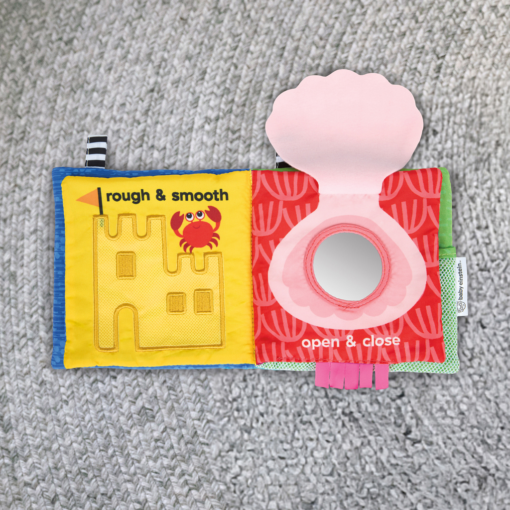 BABY EINSTEIN Mäkká kniha plná aktivít Ocean Opposites™, 0m+