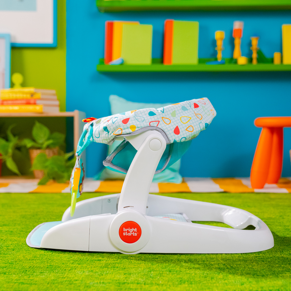 BRIGHT STARTS Kresielko učiace s hračkami pripravené na cestovanie Learn-to-Sit™, 4m+