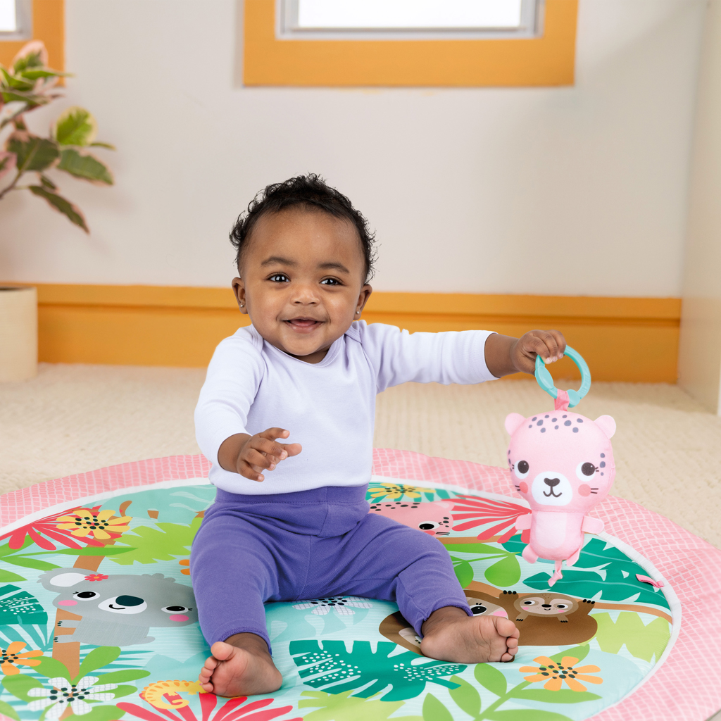 BRIGHT STARTS Deka na hranie pre rozvoj motoriky a zmyslov POP 'N Wiggle Rosy Rainforest™, 0m+