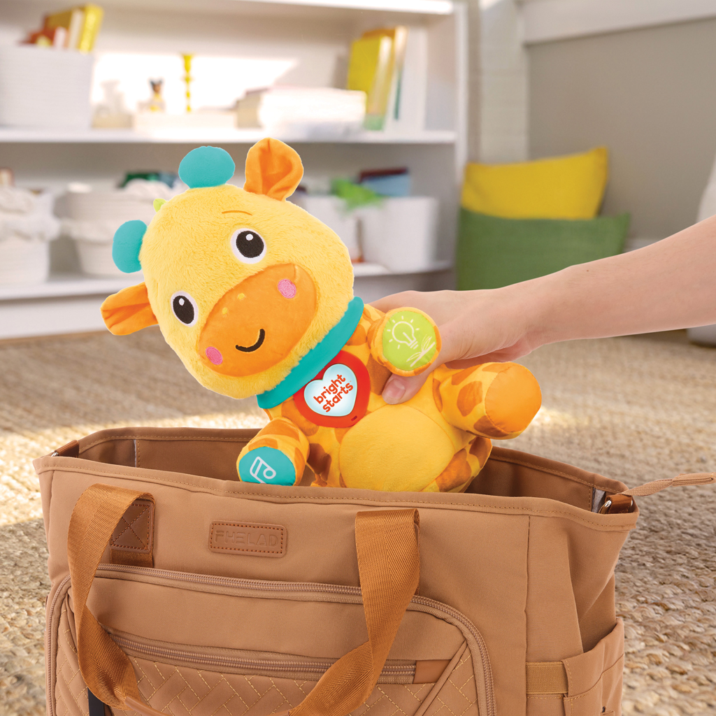 BRIGHT STARTS Hračka interaktívna vzdelávacia Chat &amp; Cuddle Giraffe™, 6m+